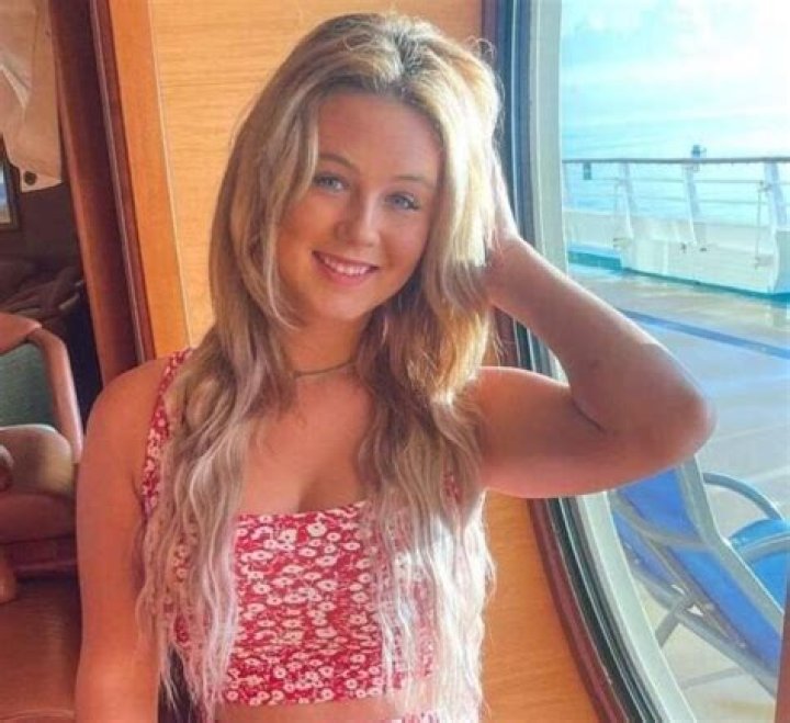 
D3xdbxrb13 – Alyssa TikTok Height, Weight, Net Worth, Age, Birthday, Wikipedia, Who, Nationality, Biography 