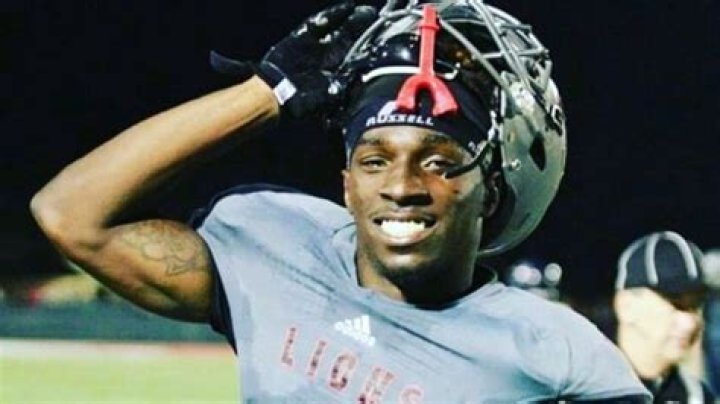 
Dacorius Law Height, Weight, Net Worth, Age, Birthday, Wikipedia, Who, Nationality, Biography 