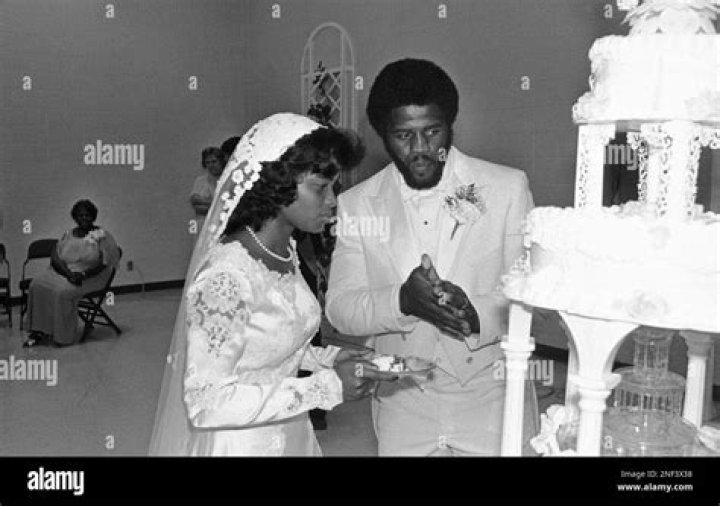 Earl Campbell has been married to his wife Reuna Smith since 1980