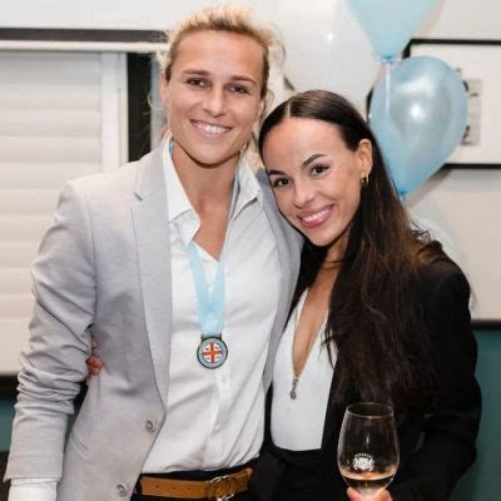 
Hannah Wilkinson Boyfriend: Is She Dating Anyone Or Married? Football Star’s Personal Life 