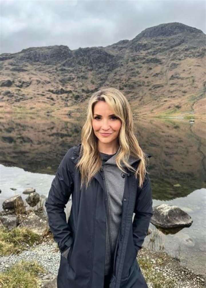 
Helen Skelton Height, Weight, Net Worth, Age, Birthday, Wikipedia, Who, Instagram, Biography 
