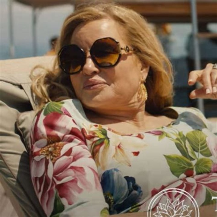 Here Is Why Fans Think Jennifer Coolidge Was Pregnant During The Filming of The Watcher
