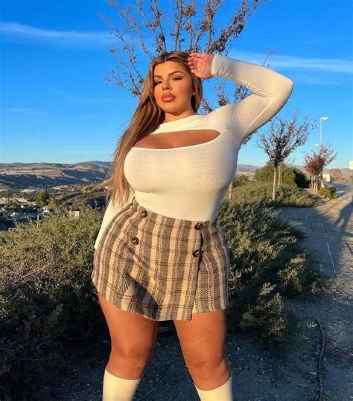 
Imen Siar Height, Weight, Net Worth, Age, Wiki, Who, Instagram, Biography 