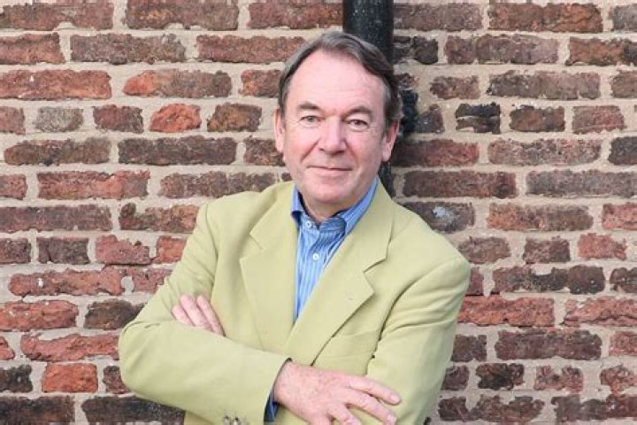 
Is Eric Knowles Sick? Here Is What Has Happened To The British Antiques Expert 