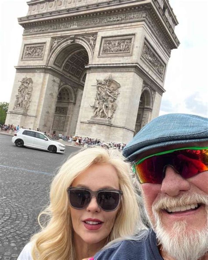 
Is Terry Bradshaw Married? His Bio, Age, Wives, Kids and Net worth 