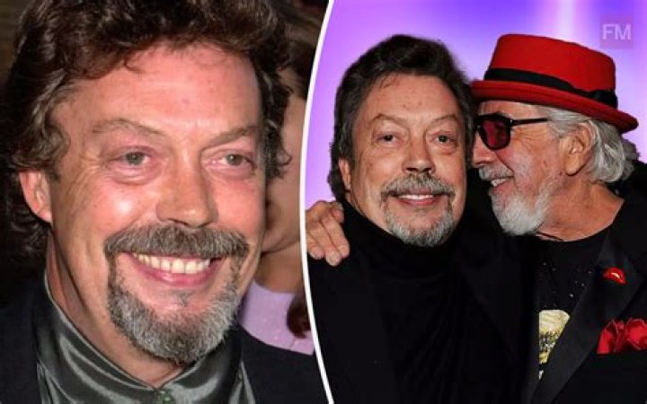 Is Tim Curry Gay or Bisexual? What’s His Sexuality?