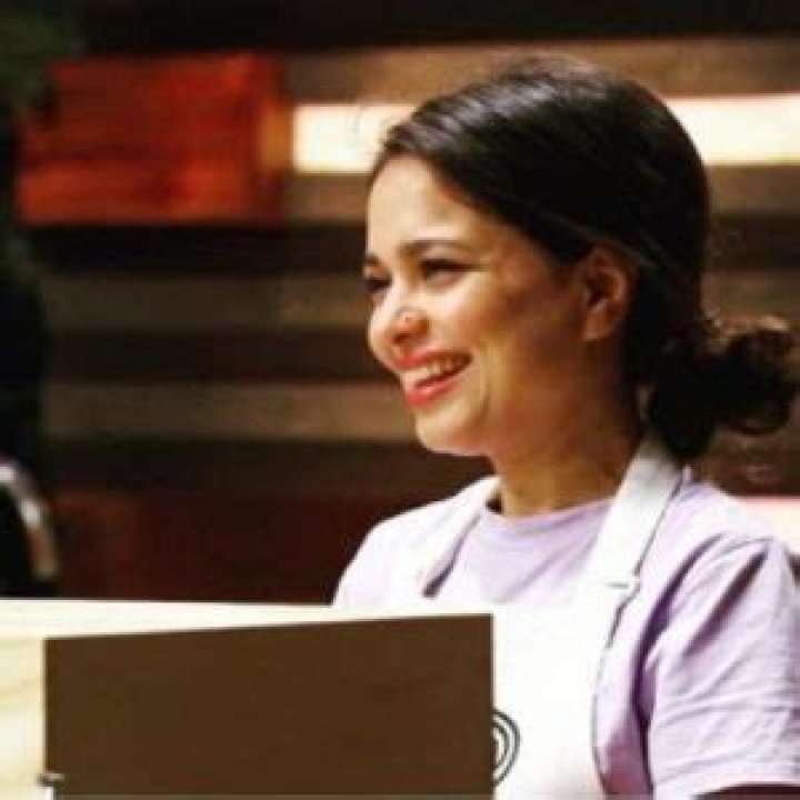 
Kishwar Chowdhury Height, Weight, Net Worth, Age, Birthday, Wikipedia, Who, Nationality, Biography 