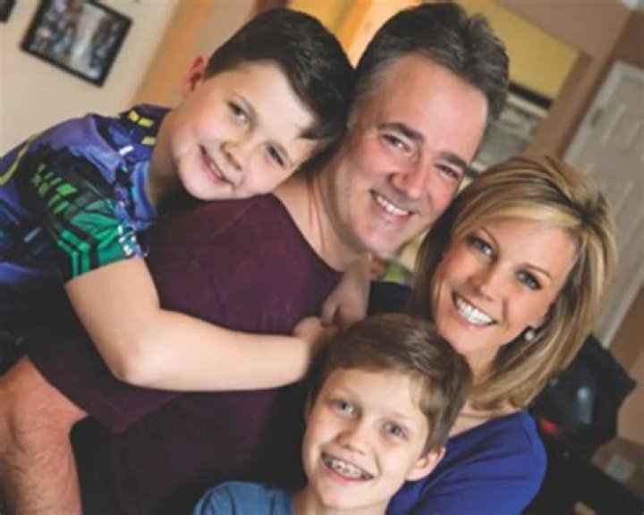 
Kris Pickel Height, Weight, Net Worth, Age, Birthday, Wikipedia, Who, Nationality, Biography 