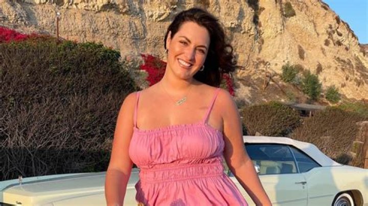 
Kristina Zias Height, Weight, Net Worth, Age, Birthday, Wikipedia, Who, Nationality, Biography 