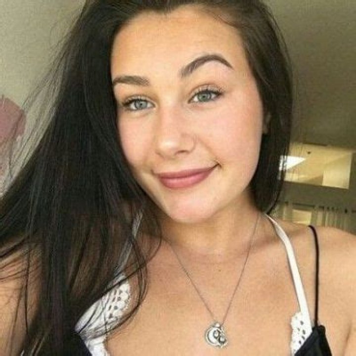 
Lydia Mace Height, Weight, Net Worth, Age, Birthday, Wikipedia, Who, Nationality, Biography 