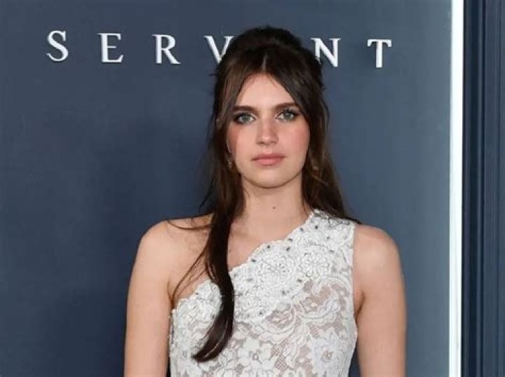 Nell Tiger Free Boyfriend Isaac Carew; Meet The Couple On Instagram