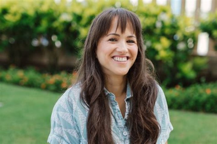 Pashyn Santos Height, Weight, Net Worth, Age, Birthday, Wikipedia, Who, Nationality, Biography