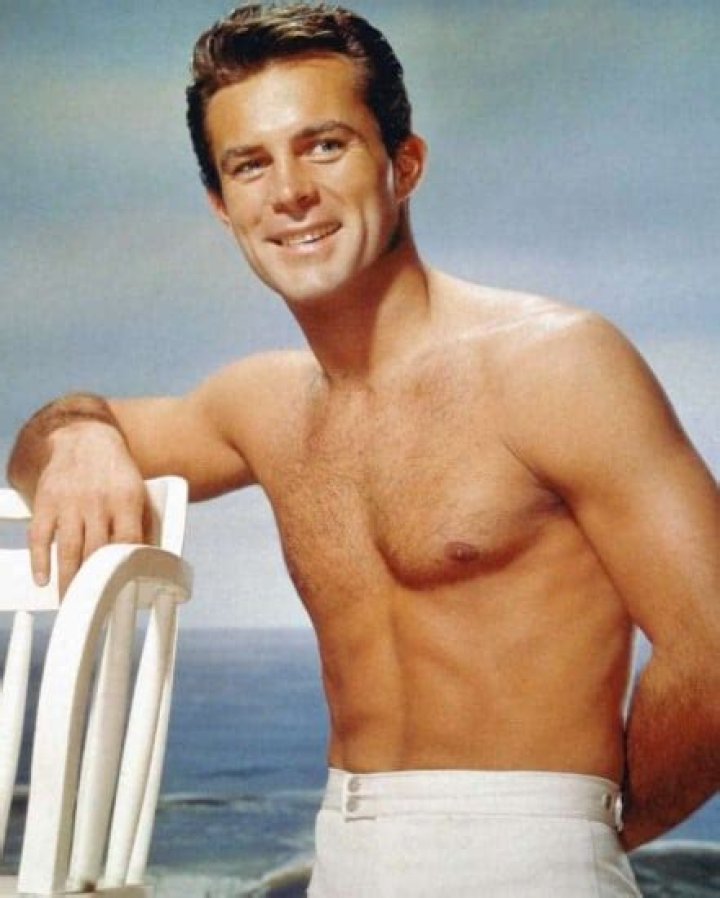 Robert Conrad Height, Weight, Net Worth, Age, Birthday, Wikipedia, Who, Nationality, Biography