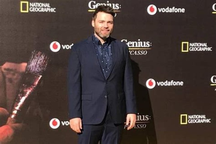 Seth Gabel Height, Weight, Net Worth, Age, Birthday, Wikipedia, Who, Instagram, Biography