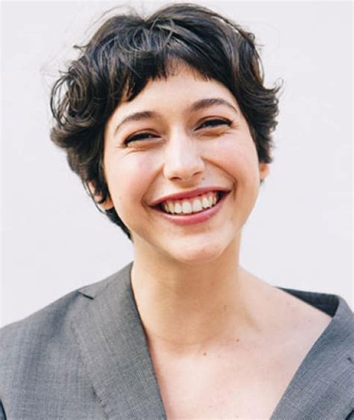 Taina Medina Height, Weight, Net Worth, Age, Birthday, Wikipedia, Who, Instagram, Biography