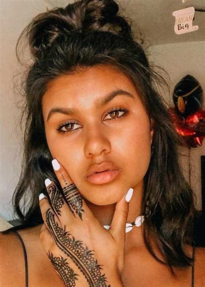 
Talin Silva Height, Weight, Net Worth, Age, Birthday, Wikipedia, Who, Nationality, Biography 