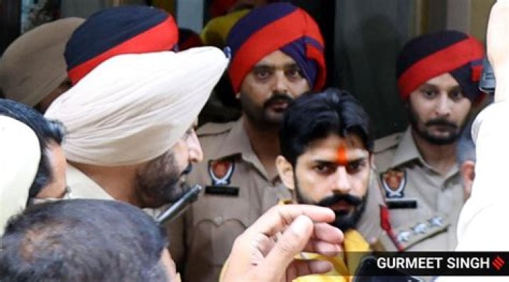 
Whar Religion Is Lawrence Bishnoi? Find Out If He Is Sikh Muslim Or Hindu 