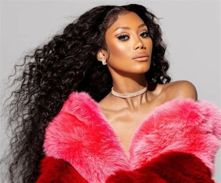 
Who are Muni Long Parents? Where is Muni Long Parents From? What is Muni Long Parents Nationality? 