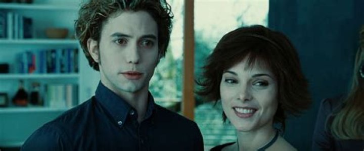 Who is Jackson Rathbone aka Jasper Hale on Twilight? Biography